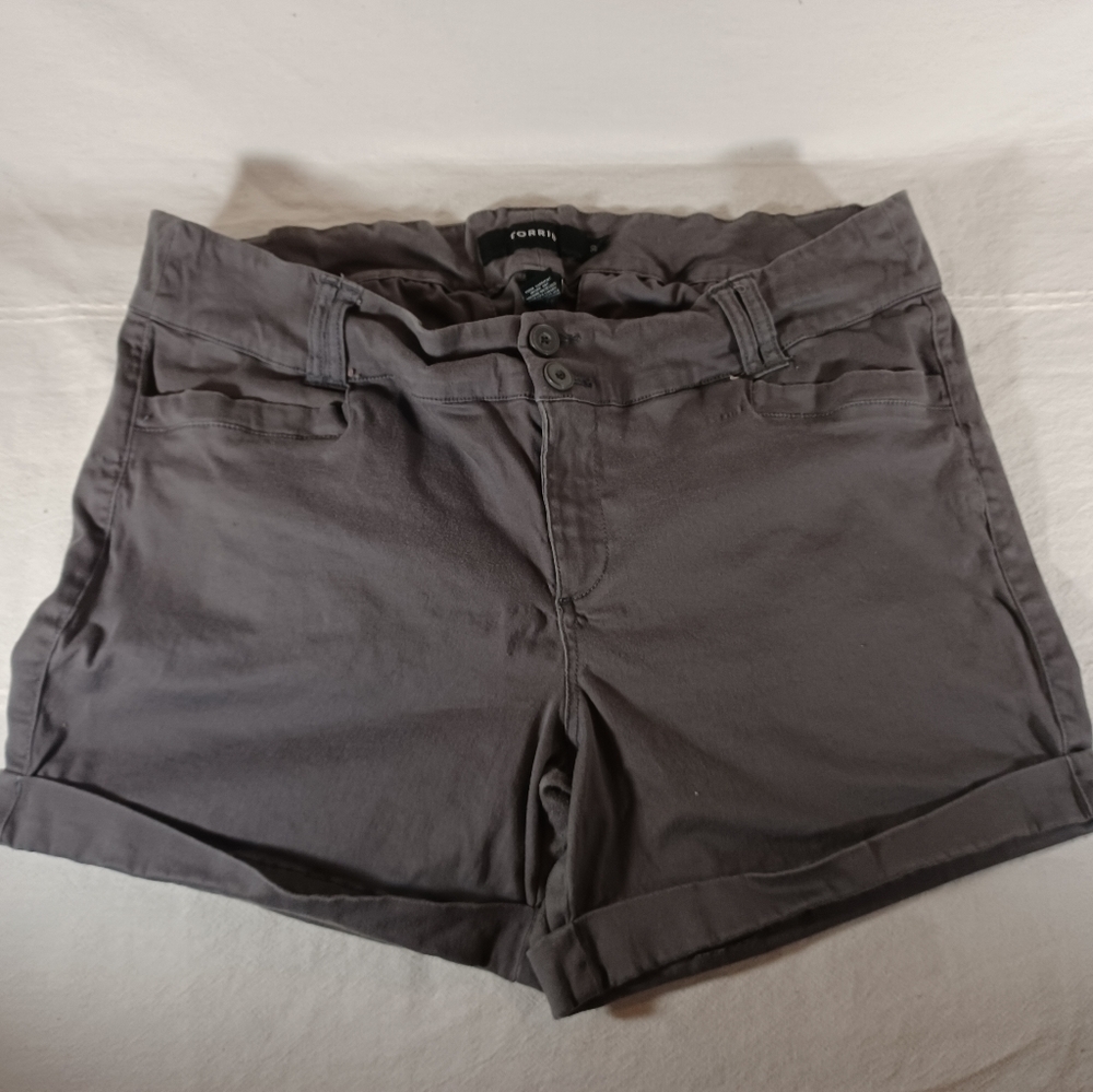Torrid size 20 Gray Khaki Shorts